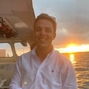 Meet your Posher, Mark